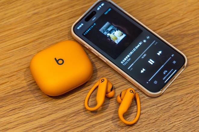 月 Powerbeats Pro 2我们有了答案龙8游戏进入Beats 史上最棒的产品？用了半个(图2)